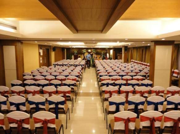 Hotel Deepa Comforts Mangalore Buitenkant foto