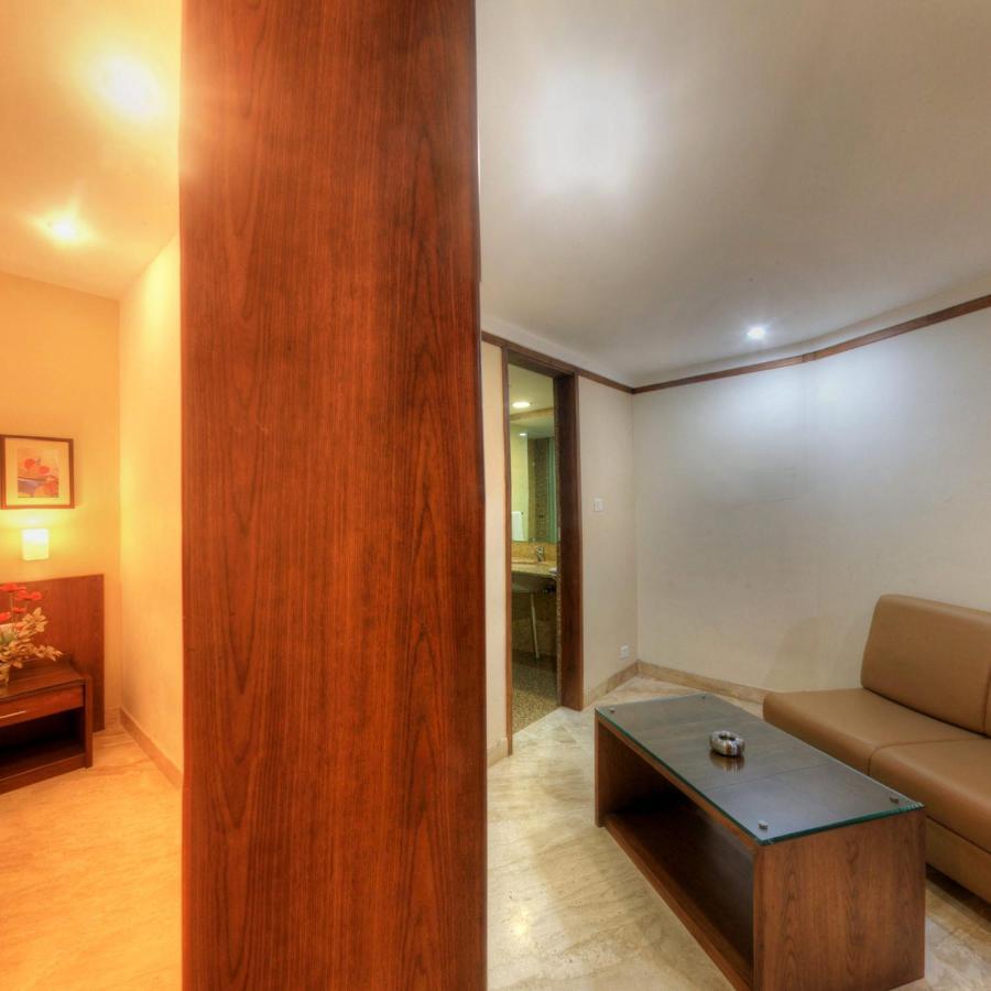 Hotel Deepa Comforts Mangalore Buitenkant foto