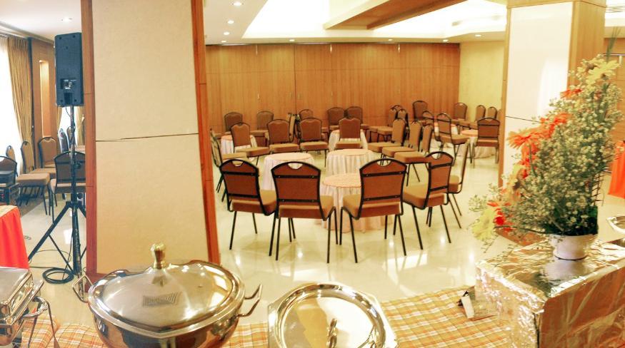 Hotel Deepa Comforts Mangalore Buitenkant foto