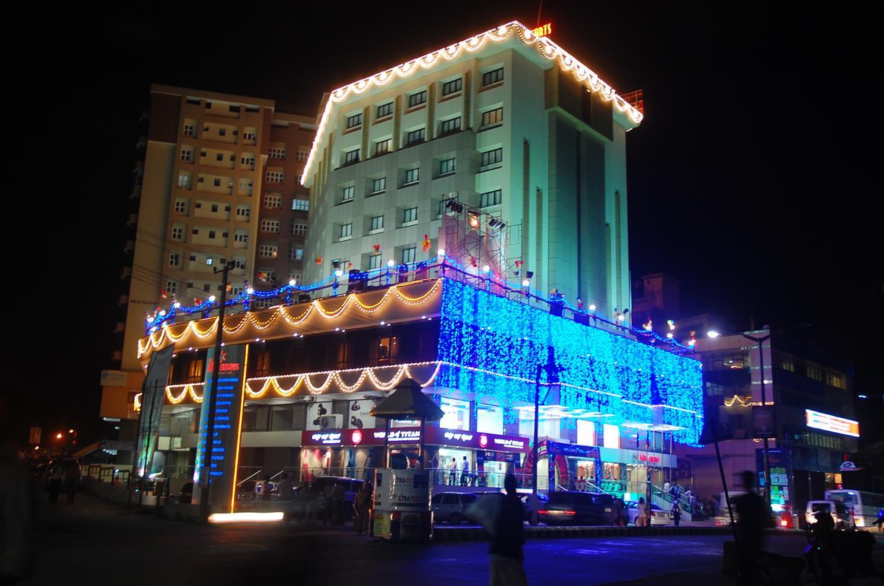 Hotel Deepa Comforts Mangalore Buitenkant foto