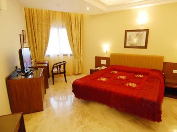 Hotel Deepa Comforts Mangalore Buitenkant foto